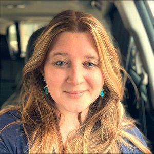 Meet your Posher, Jennifer